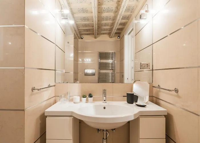 Apartamento The Rent - Spacious Two-bedroom In Old Town *