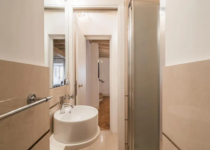The Rent - Spacious Two-bedroom In Old Town *