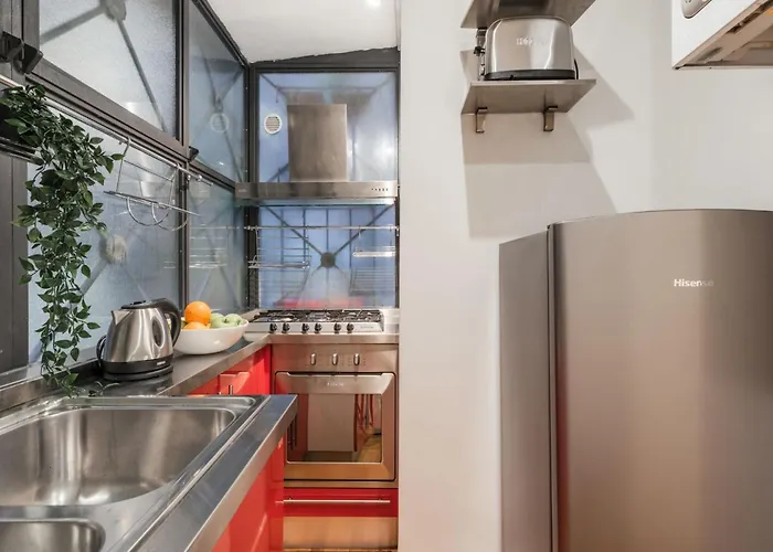 The Rent - Spacious Two-bedroom In Old Town Apartamento *