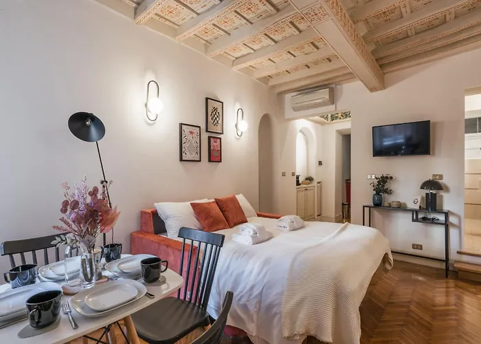 The Rent - Spacious Two-bedroom In Old Town